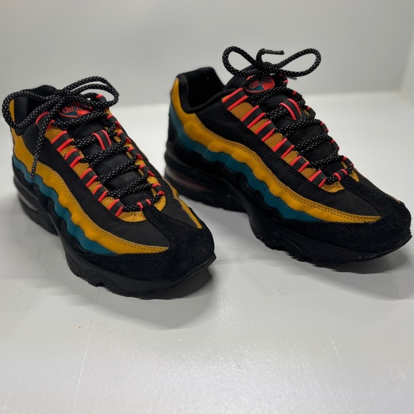 Nike Air Max 95 SE "GS" Black Bright Spruce Size 5 youth or women’s 7 - Picture 2 of 10